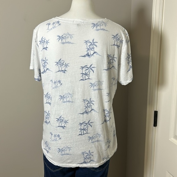 RAILS The Cara Vneck Blue Hawaii Tshirt Palm Tree White Blue Sz L - Picture 6 of 12